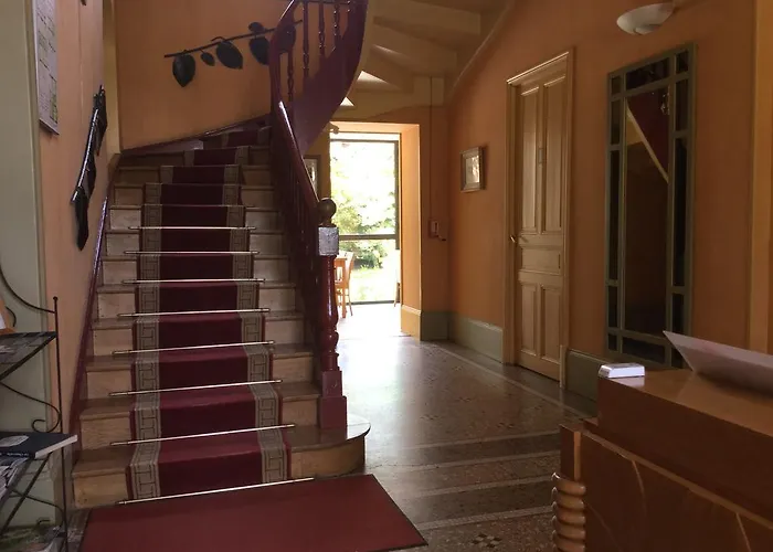 De Charme L'orée Du Parc Hotel