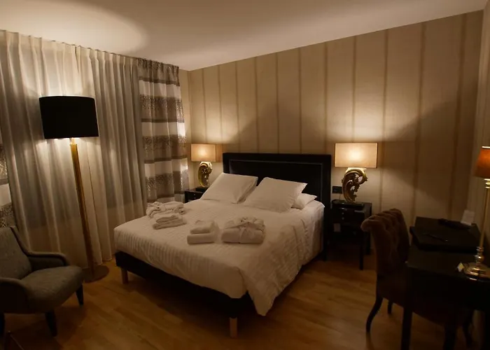 Hotel De Charme L'orée Du Parc Romans-sur-Isère