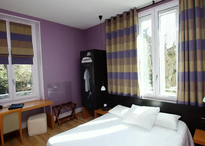 Hotel De Charme L'orée Du Parc 4*