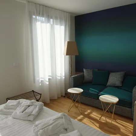 De Charme L'oree Du Parc 4* 로만스수르아이져