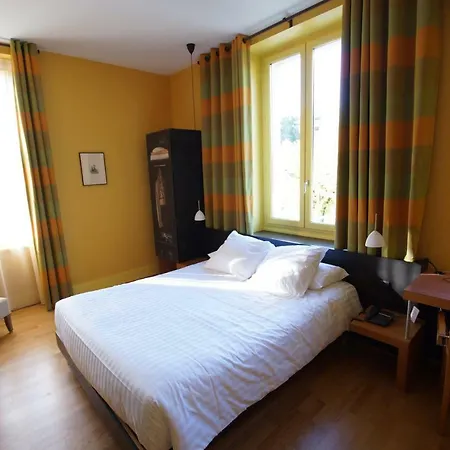 De Charme L'orée Du Parc Hotel 4*