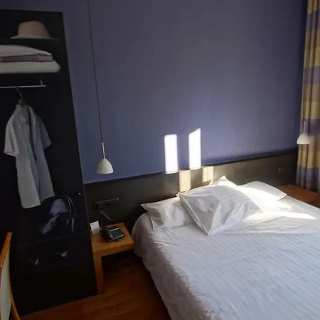 De Charme L'oree Du Parc Hotel 4*